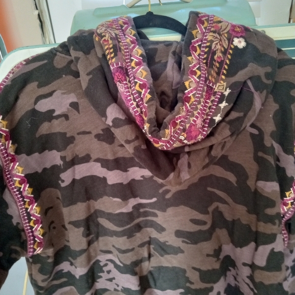 Johnny Was Camouflage Hoodie with Pink Floral Embroidery - Picture 6 of 8